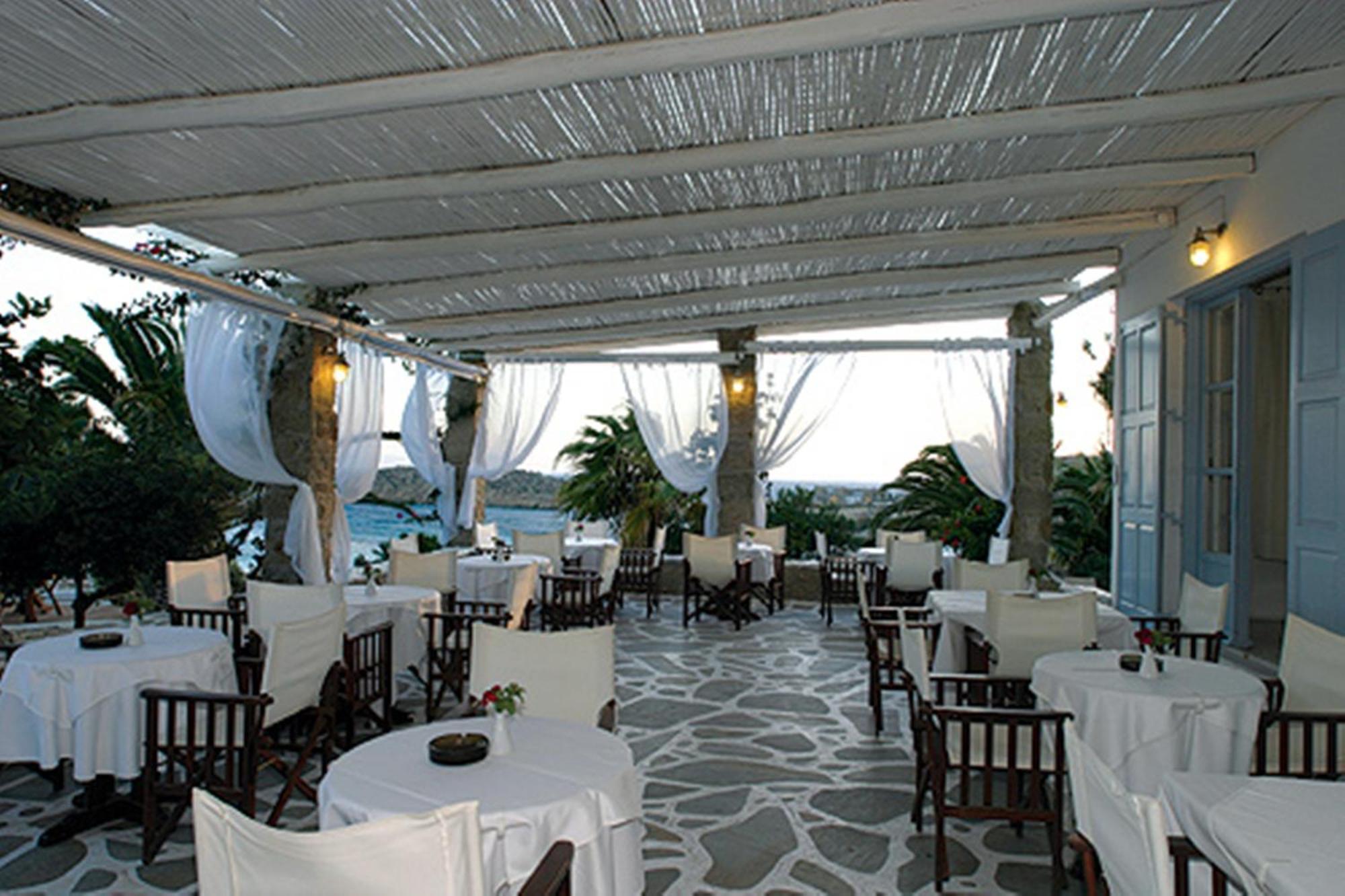 Zephyros Aparthotel Paraga  Exterior photo
